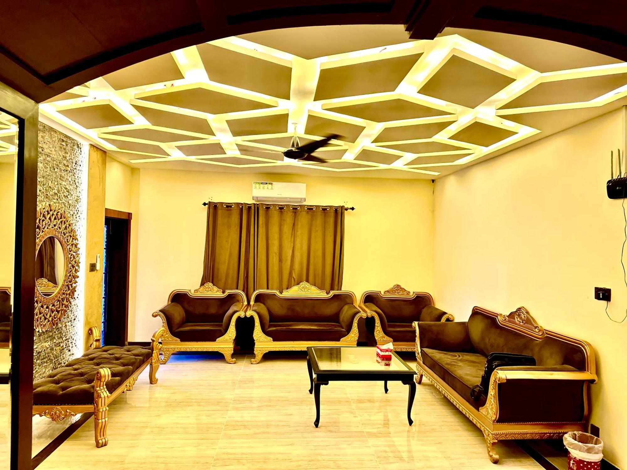 Blue Moon Continental Hotell Islamabad Exteriör bild