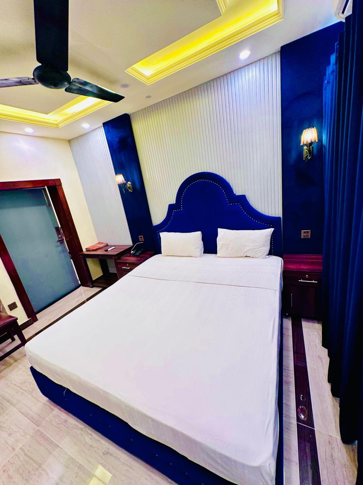 Blue Moon Continental Hotell Islamabad Exteriör bild