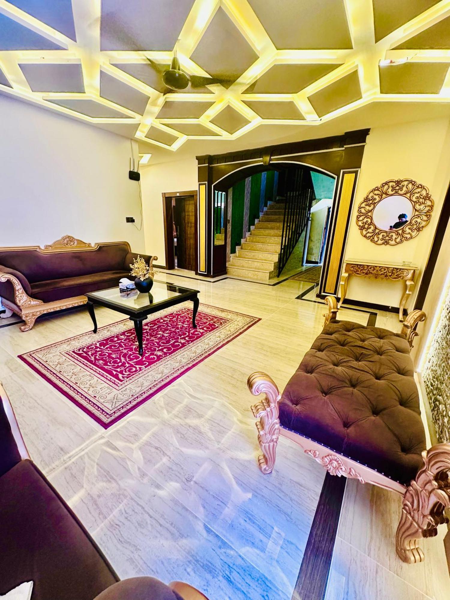 Blue Moon Continental Hotell Islamabad Exteriör bild